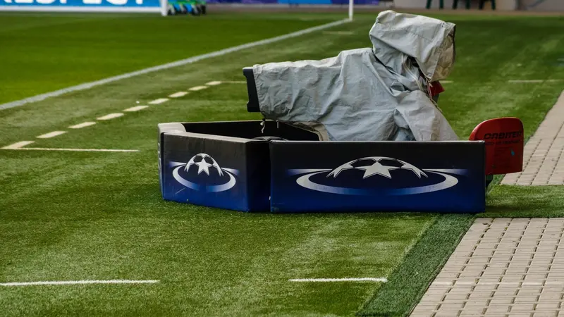 Formand for DBU Jesper Møller genvalgt til UEFA's eksekutivkomité ved kongres i Lissabon