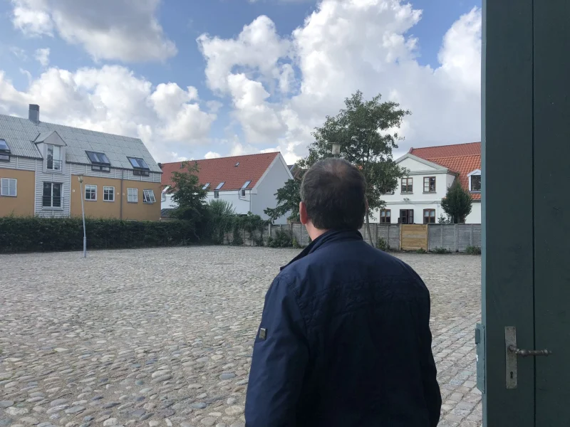 Formand kritiserer politiske modstandere for at eskalere konflikten