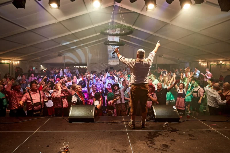 Hop i lederhosen eller tyrolerkjole – Oktoberfesten kommer til Fredericia