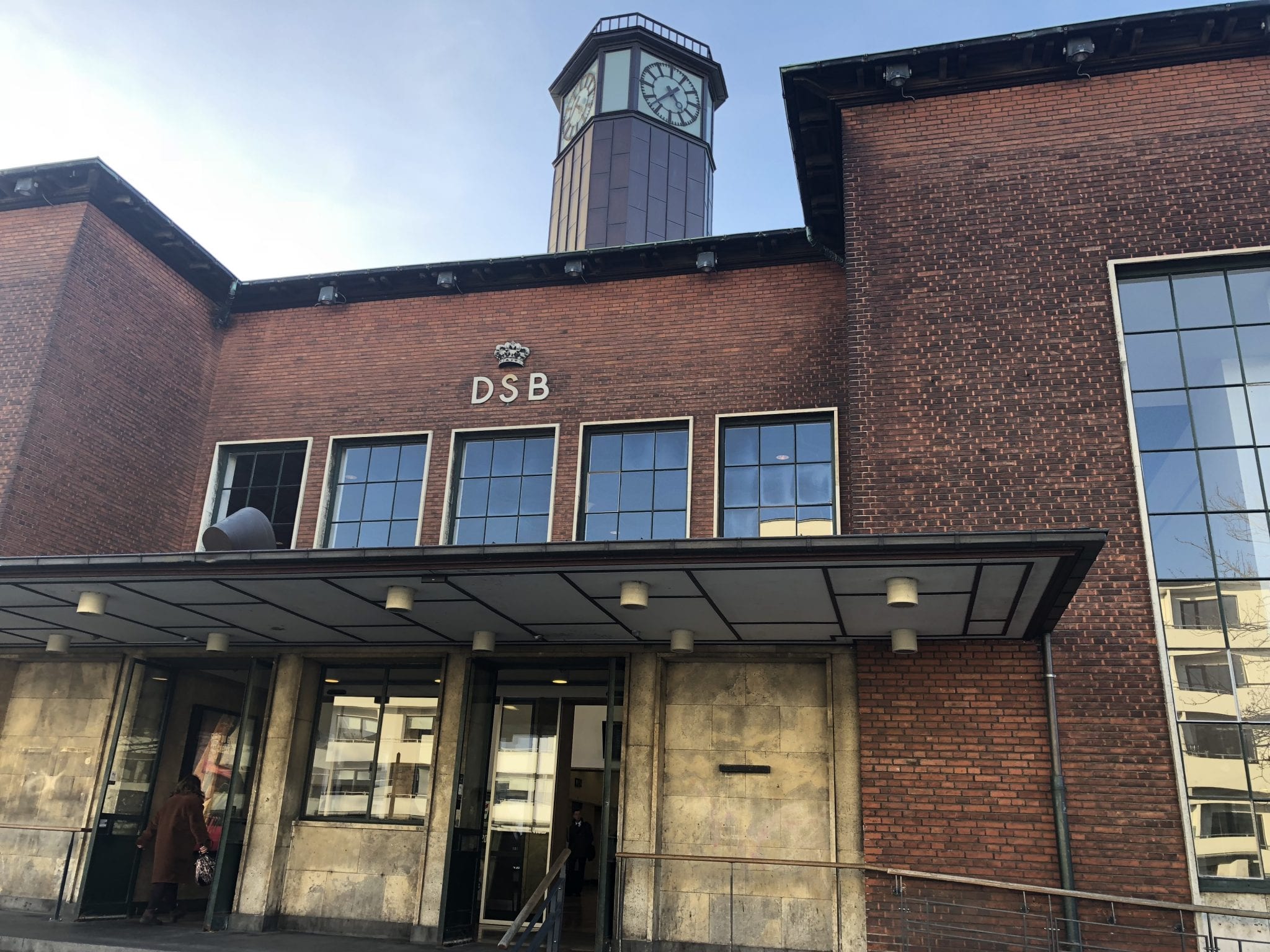 Togkontrollør spyttet i ansigtet på Fredericia Banegård