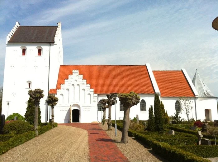 Designerstole stjålet fra Taulov Kirke