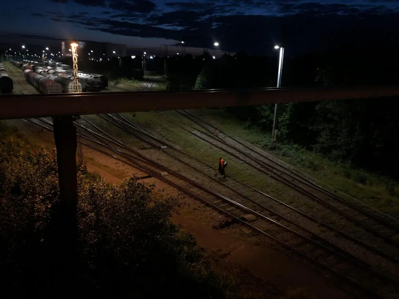 Person død efter påkørsel af tog