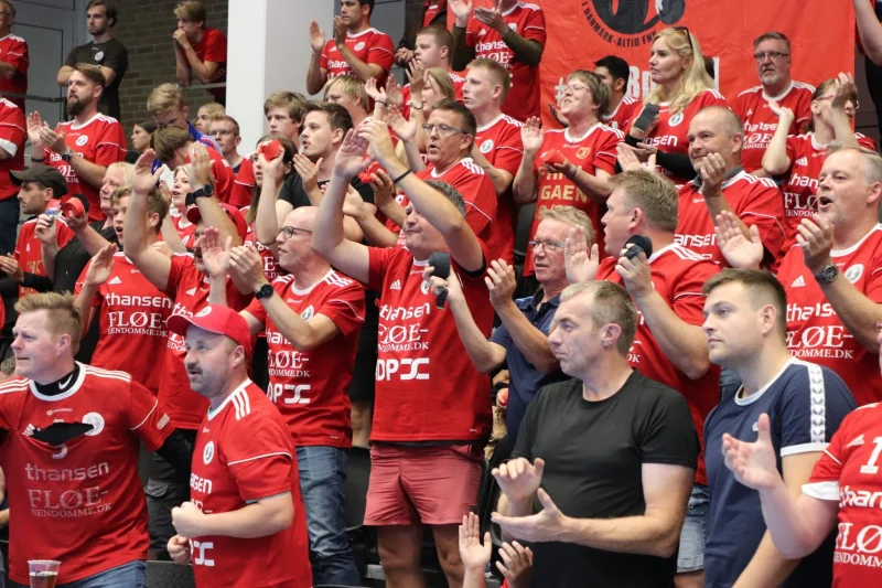 Fanklub begrænses i opbakning