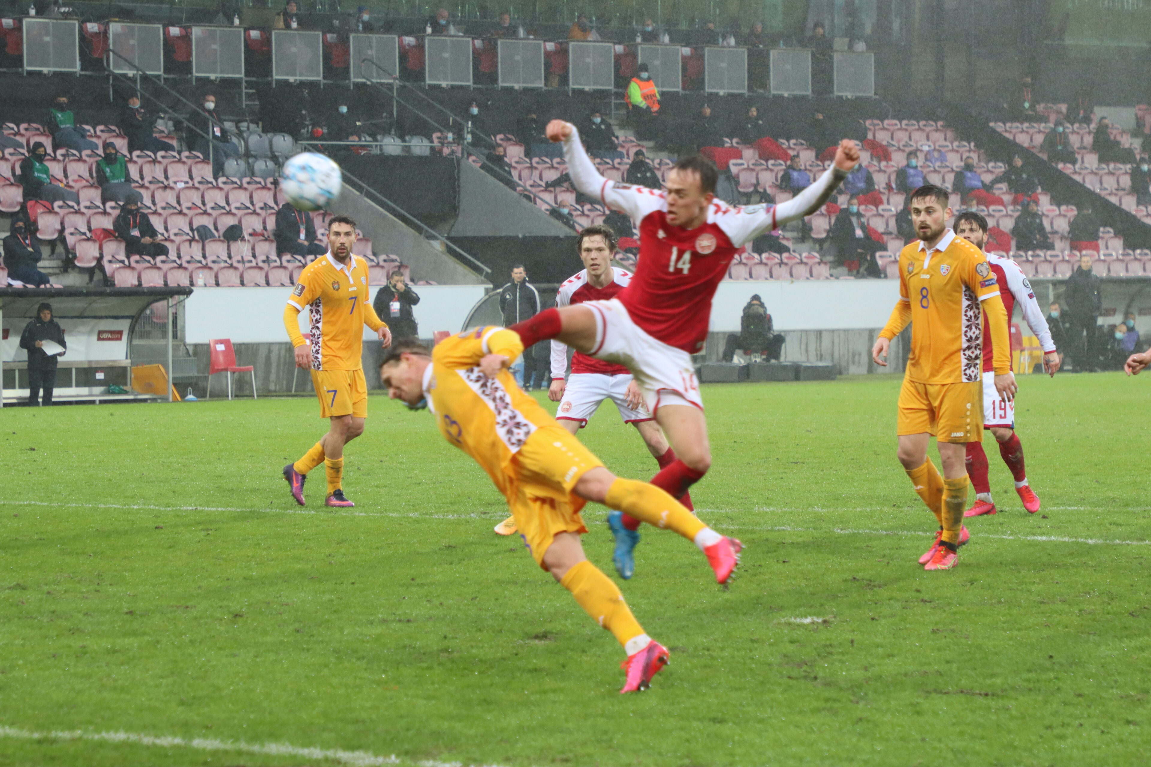 Ugens sport: Kvindelige sejlere og fodboldskuffelse