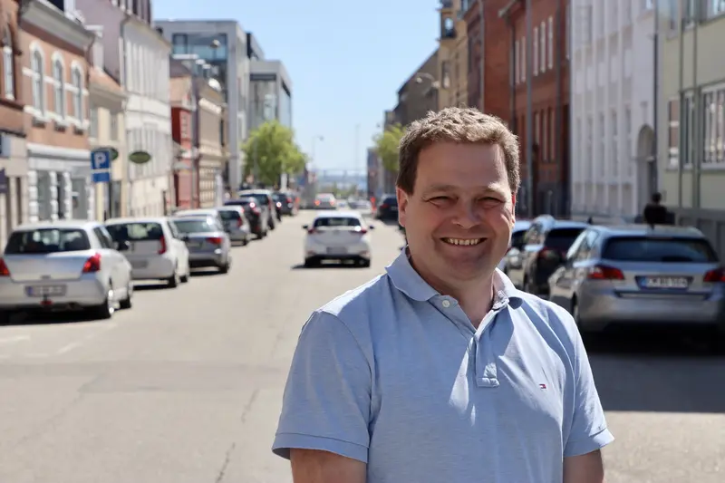 Socialdemokrat glæder sig og forsvarer nej i udvalg