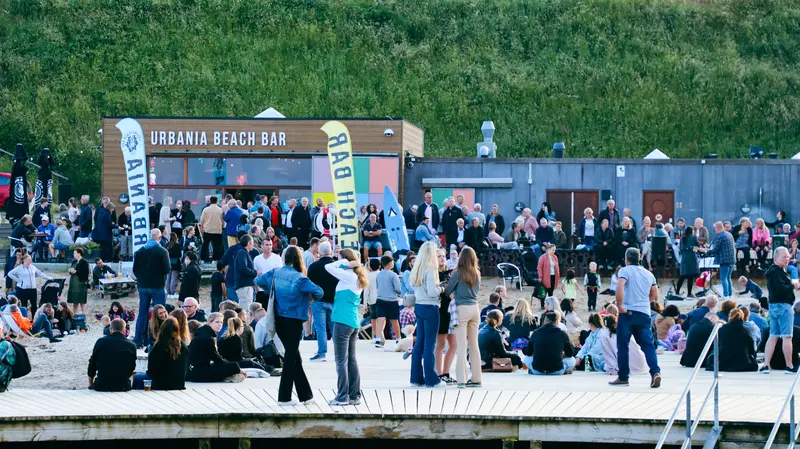Sankt Hans uden bål, men med masser af hygge på Østerstrand