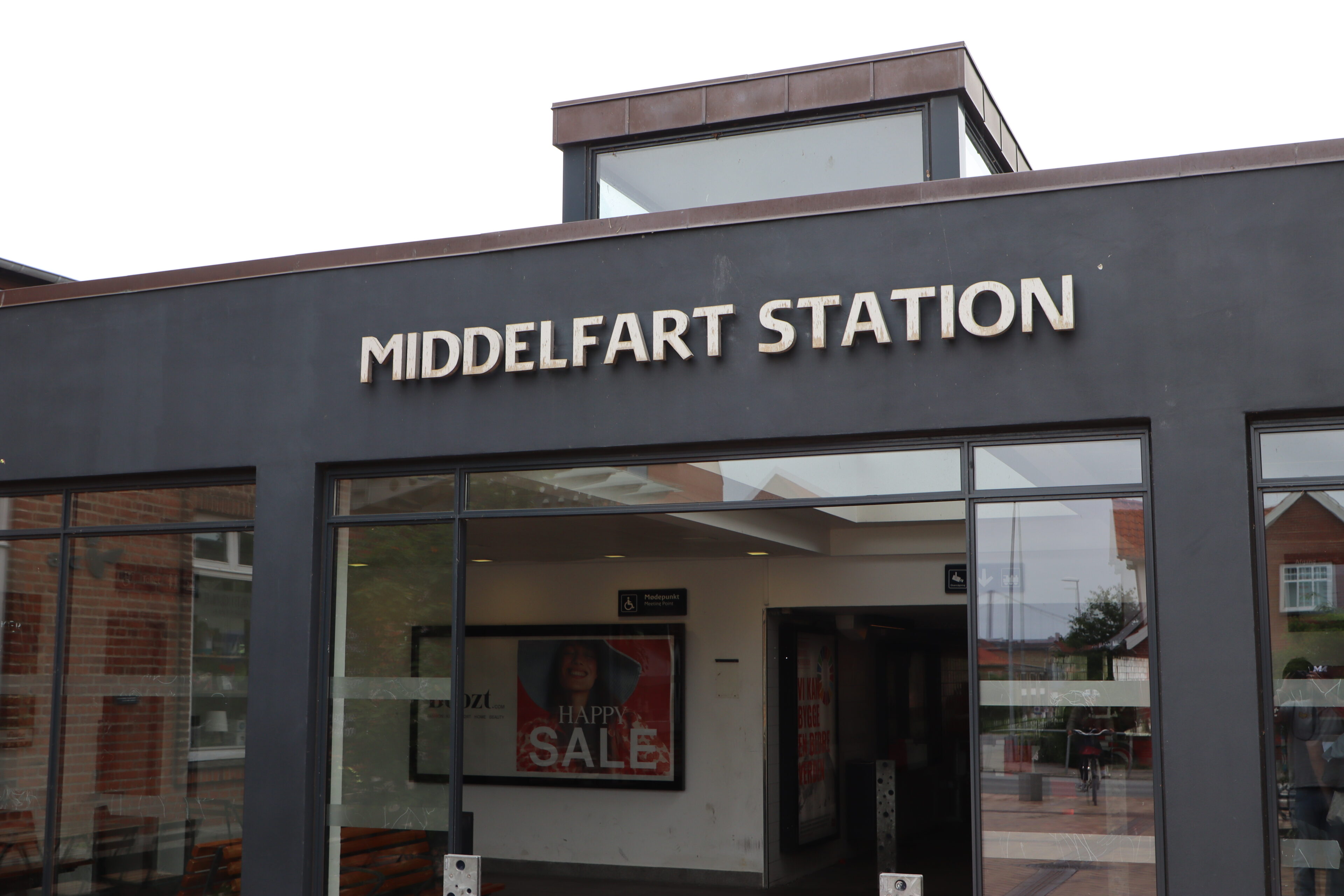19-årig mand sigtet for hærværk på Middelfart Station