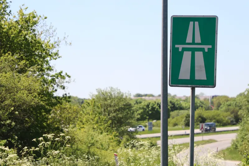 Uheld ved motorvejs-sammenfletning gav ekstra kø ved Kolding