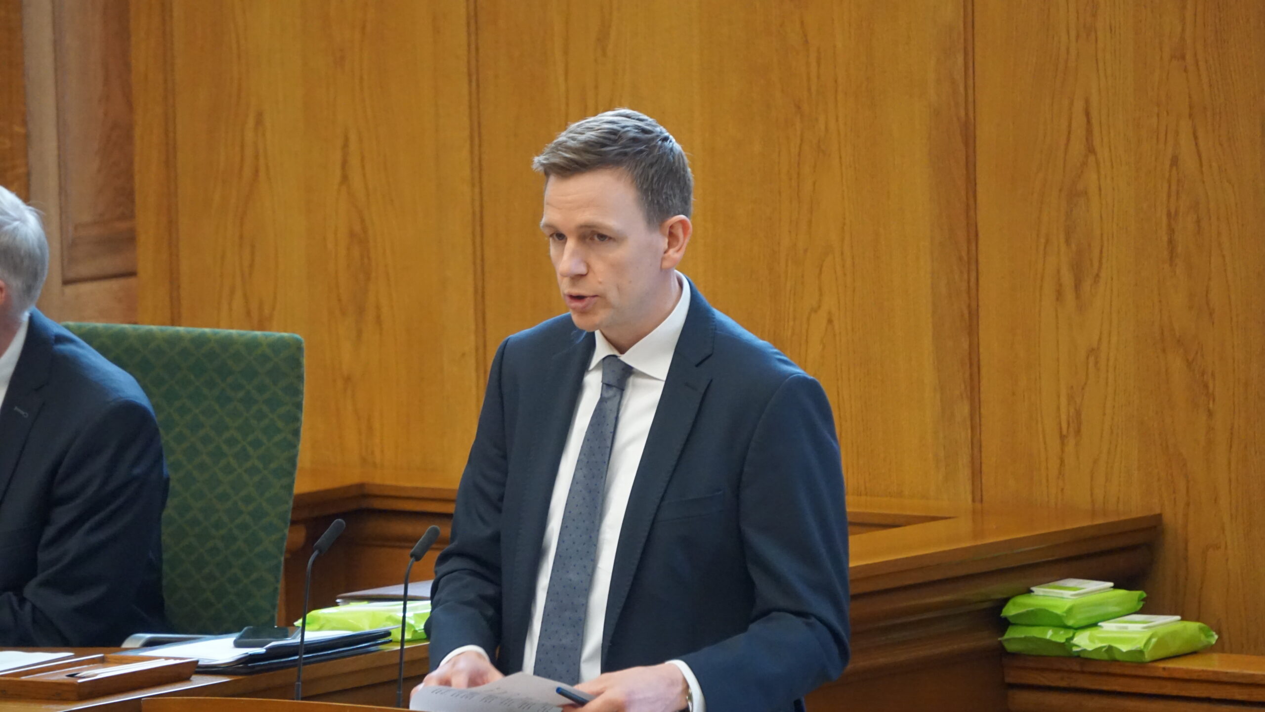 Minister genoptager arbejde med muligt forbud mod bønnekald i det offentlige rum