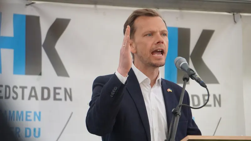 Et bredt flertal i Folketinget vedtager strammere kontrol med våbentilladelser