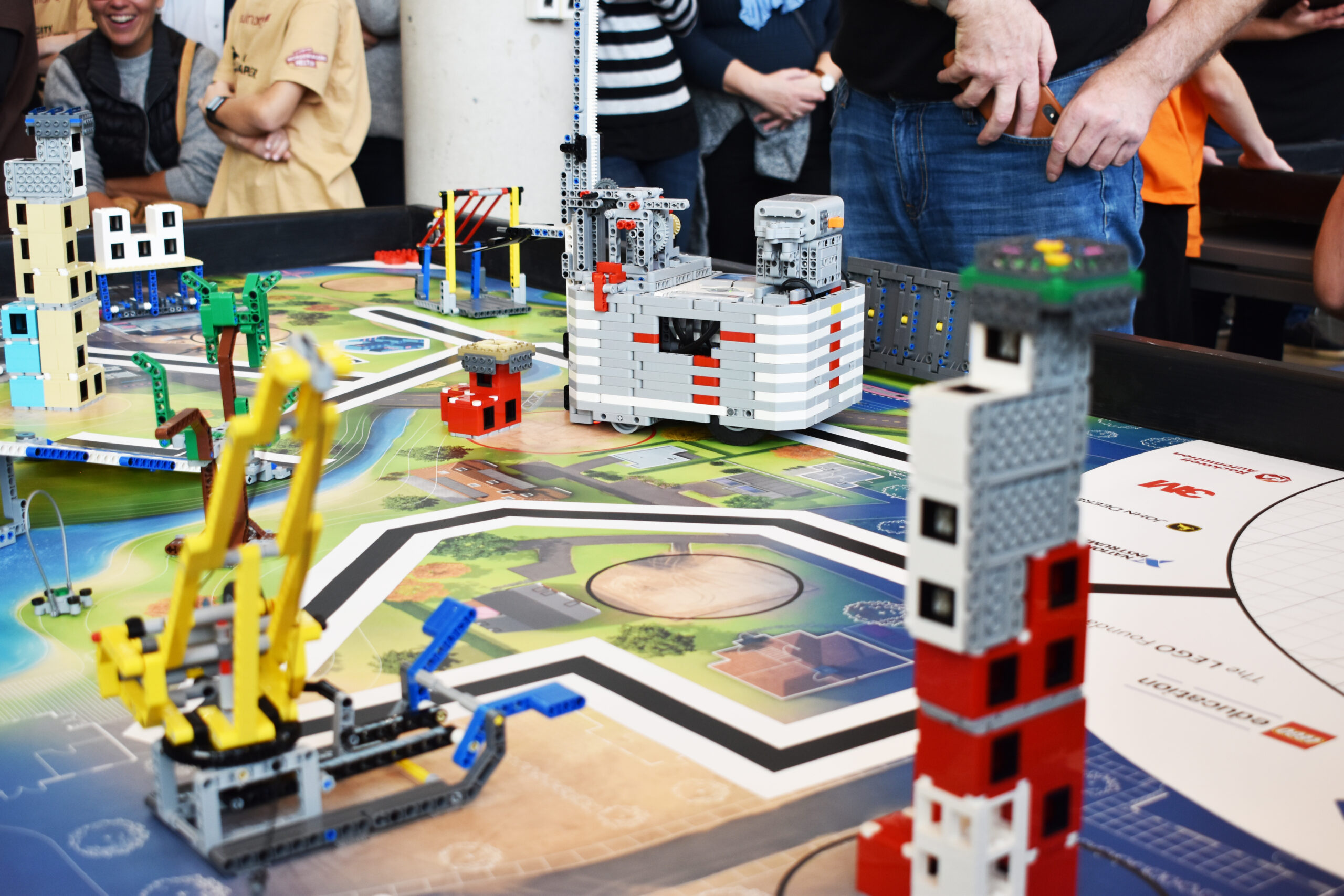 LEGO Koncernen leverer markant fremgang i 2022 og investerer i fremtiden