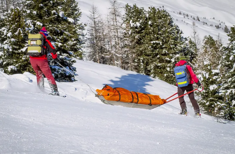 Højsæsonen for skiskader – men ikke alle har styr på deres forsikring