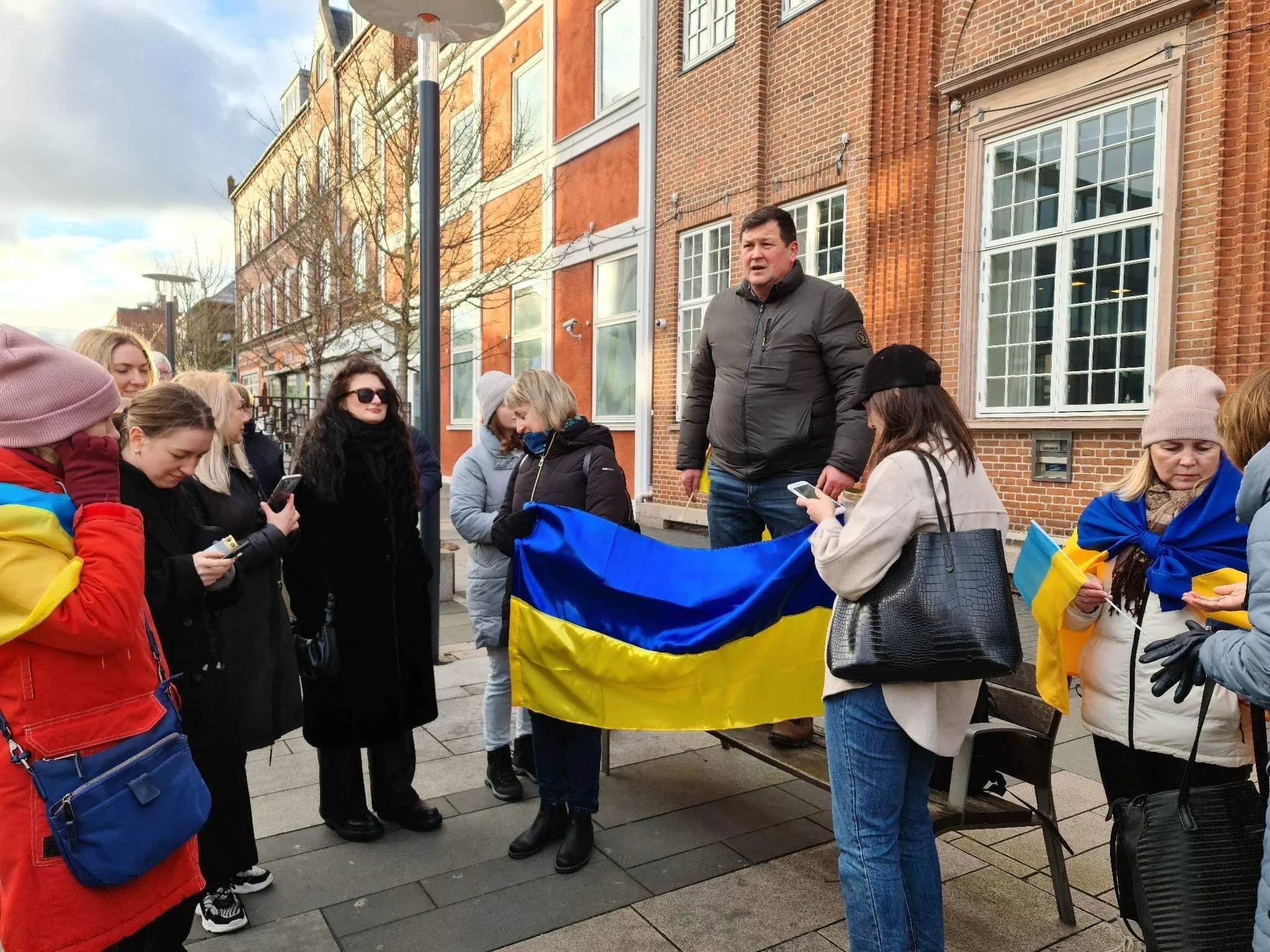 Lokal folketingskandidat mødte Fredericias ukrainere på et-års dagen