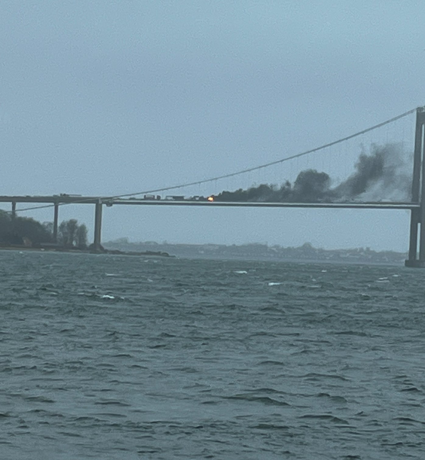Brand i autotransporter forsinker al trafik over Den Nye Lillebæltsbro