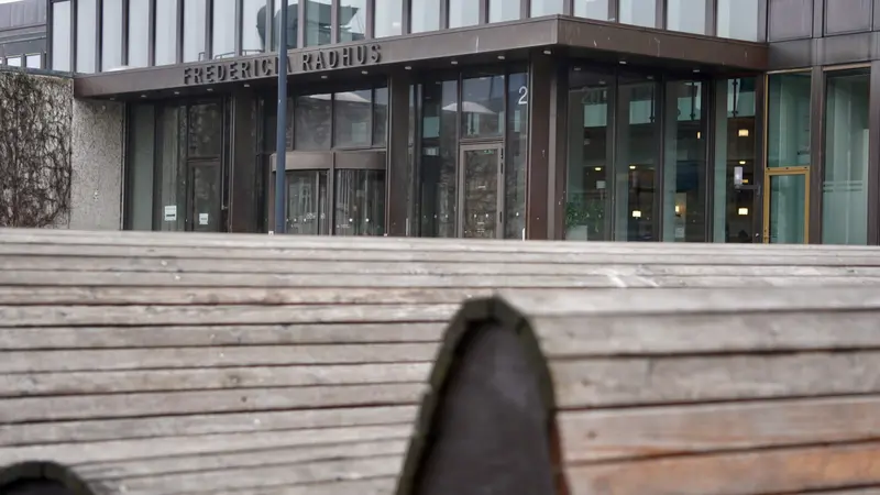 Politikere i vand til halsen - det sejler