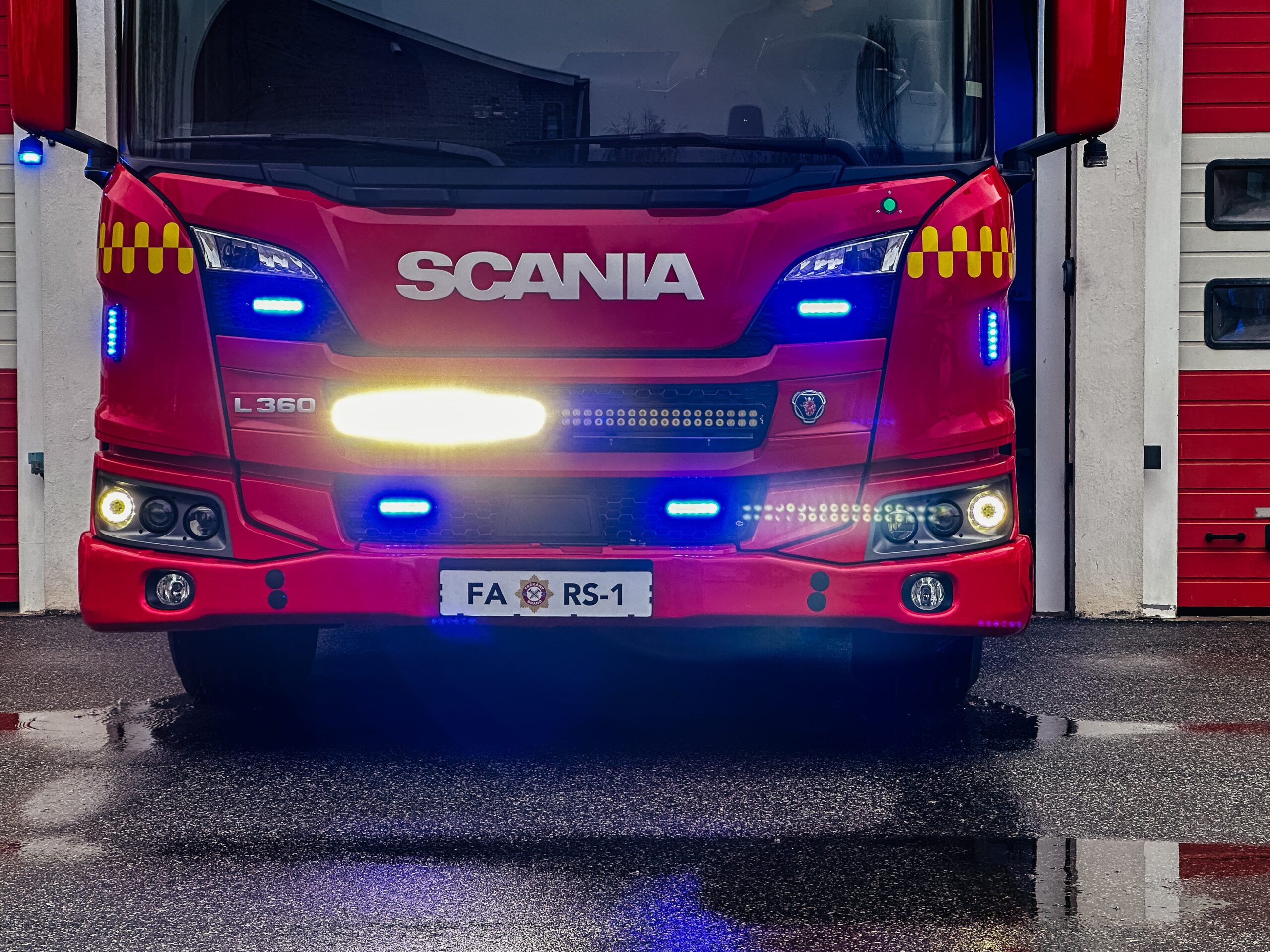 Trekantbrand har kemikalieudslip i Kolding under kontrol