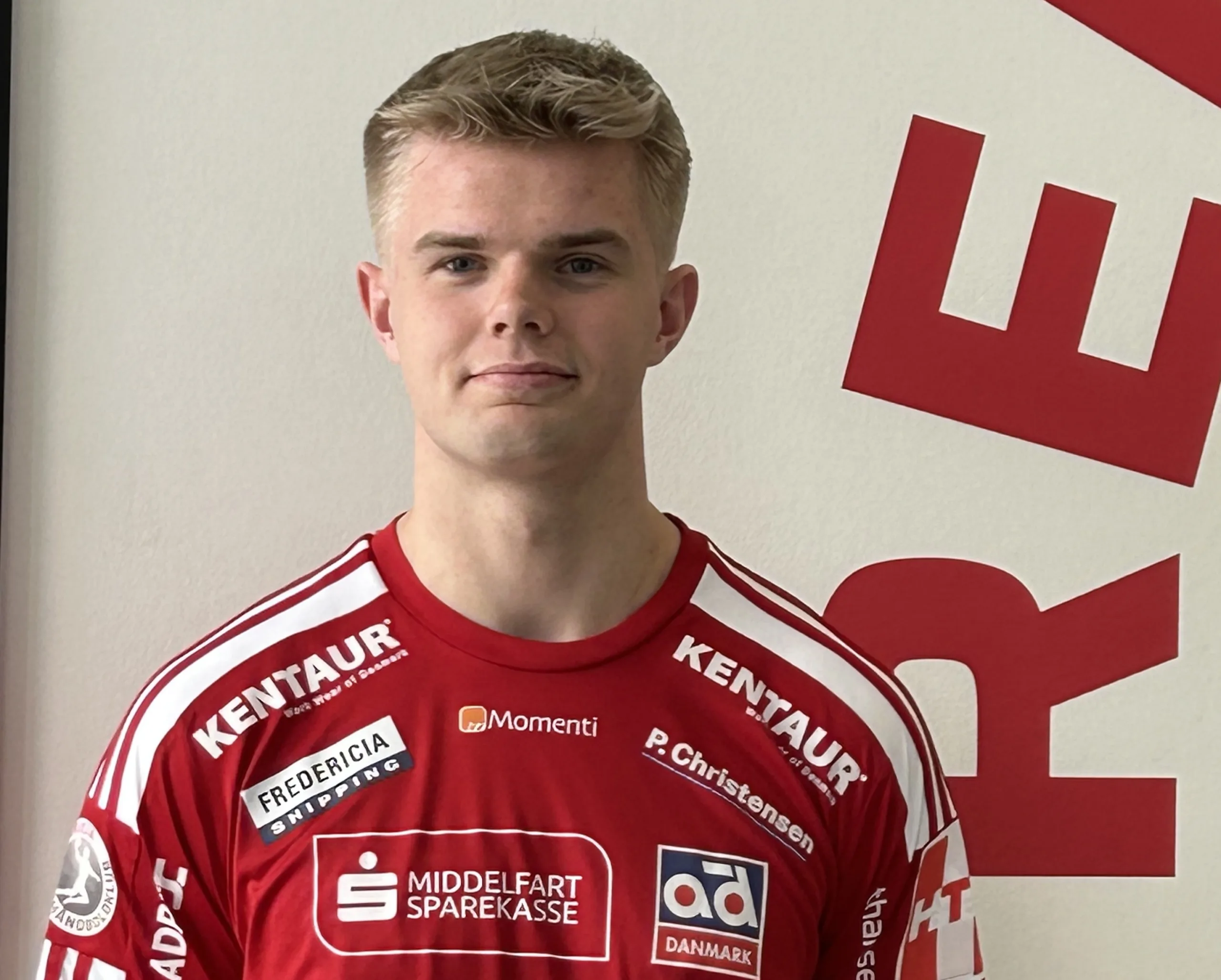 FHK henter ungdomslandsholdsspiller