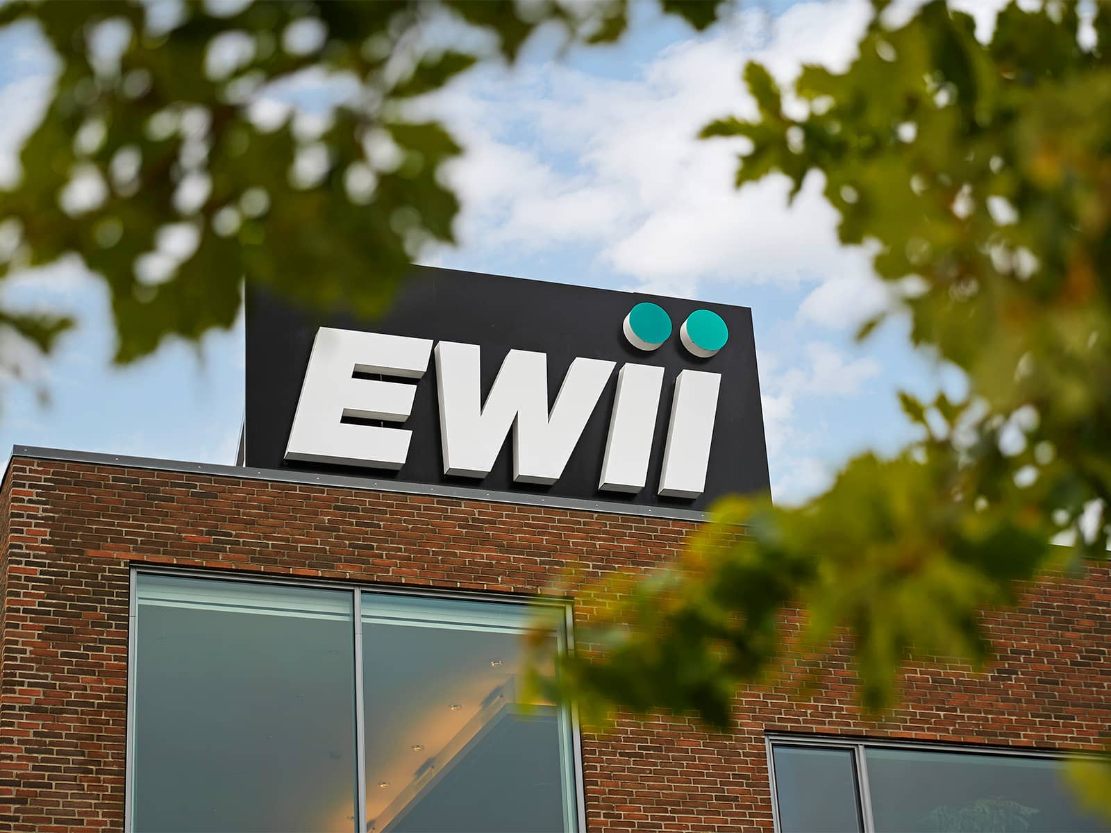 EWII satser stort og investerer i kæmpebatterier