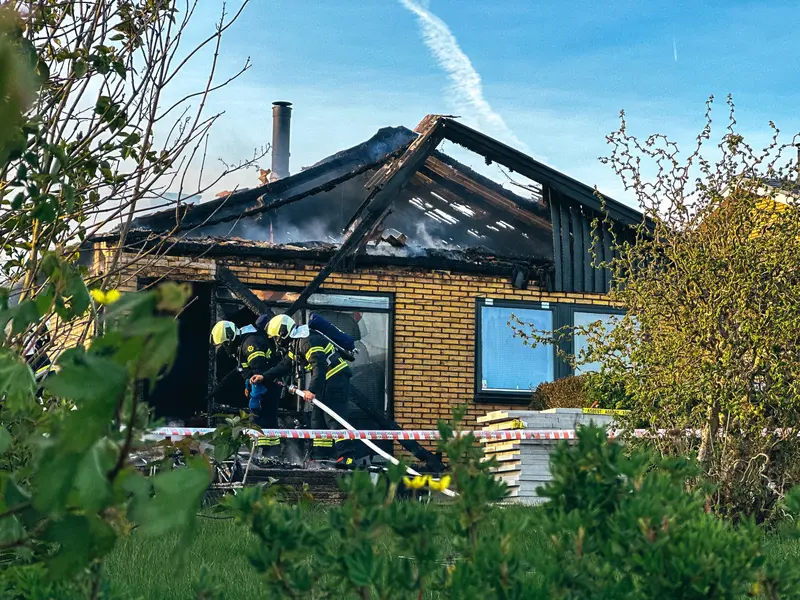 Mand sigtet efter brand i villa