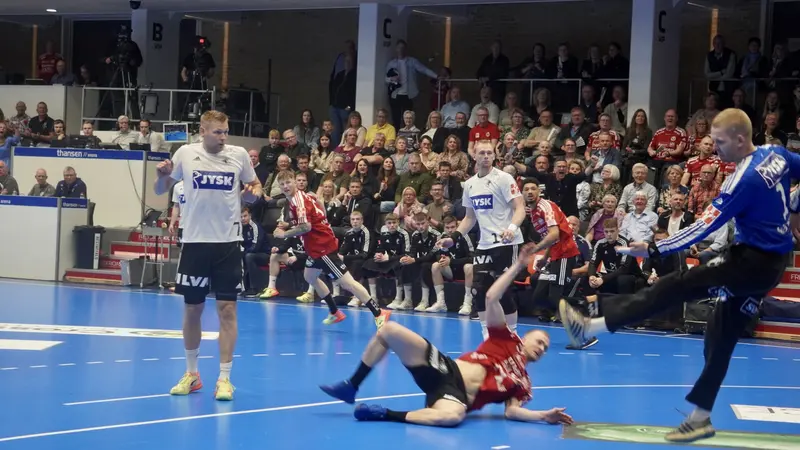 Historisk mulighed for FHK: En sejr fra DM-semifinale