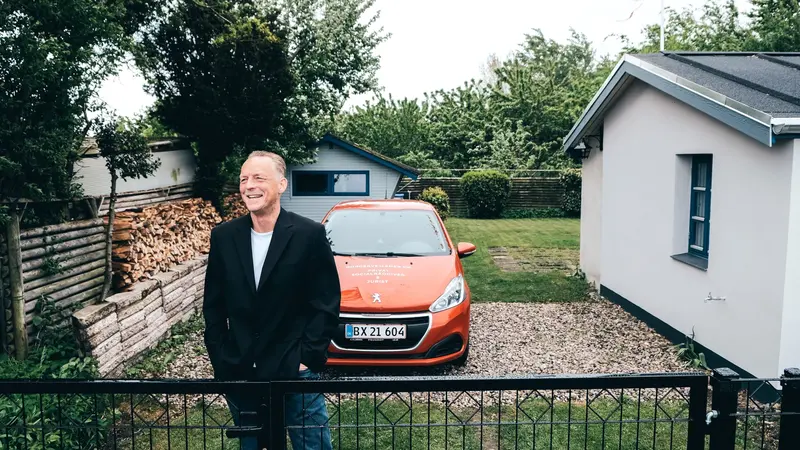 Jesper Gottlieb har fået nok: Har sat hegn op så kommunen ikke kan gå ind på hans grund