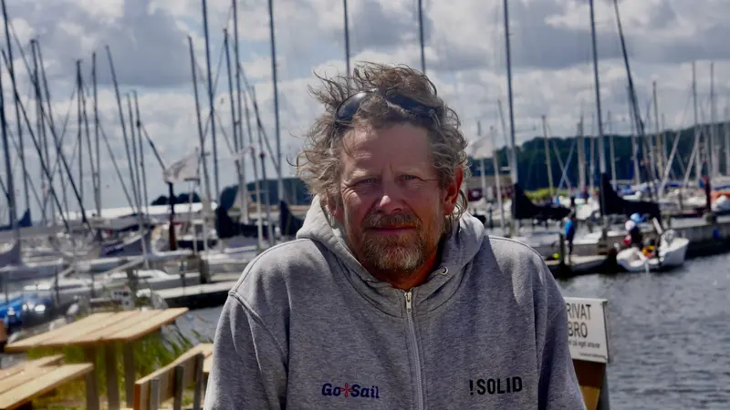 Søren styrer skuden: To verdensmesterskaber i sejlsport gør bølger i Middelfart