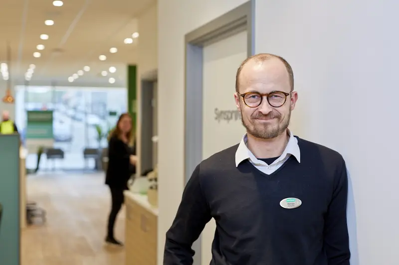 Fredericia-optiker: Mange glemmer at passe på synet på jobbet