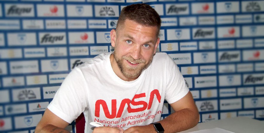 Fra Middelfart til spillende assistenttræner i Hedensted IF