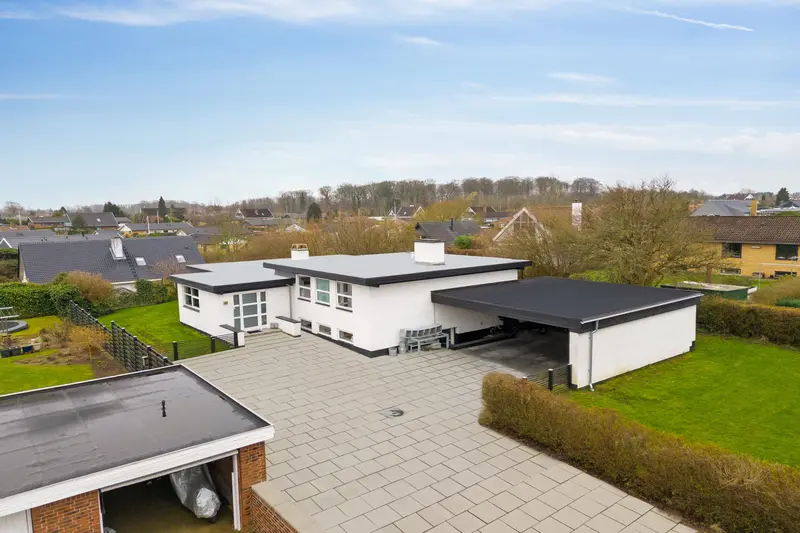 Ugens Bolig: Funkis-inspirerende villa i Sanddal