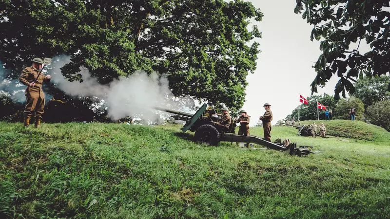 Øredøvende tradition vækker Fredericia - kanonsalutens magiske øjeblik