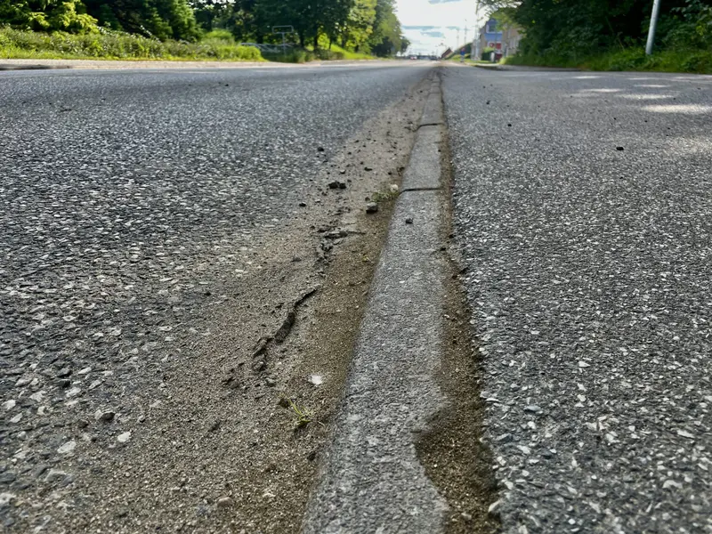Promillen var så høj at bilen blev beslaglagt: Spritbilist kørte ind i lygtepæl i Fredericia