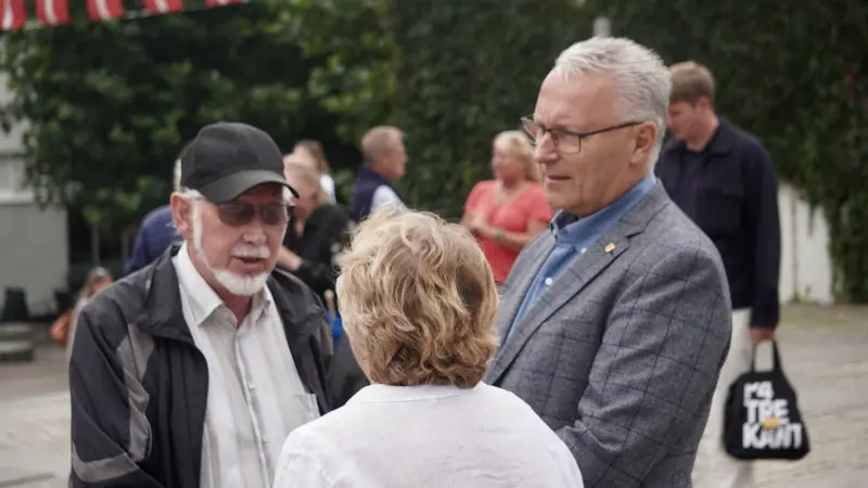 Udvalgsformand utilfreds med budgetoverskridelse