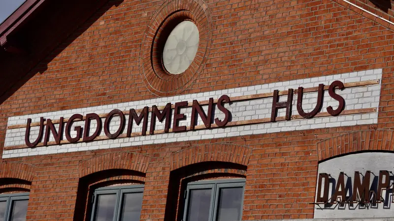 Forslag om at åbne Ungdommens Hus for politik