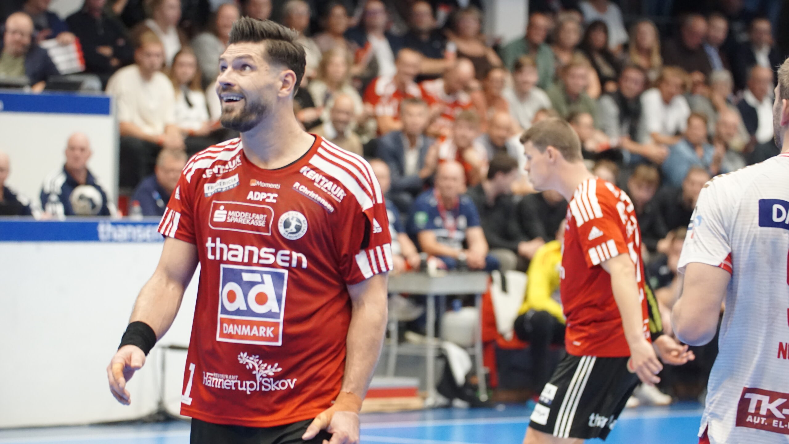 Stor profil forlænger med FHK