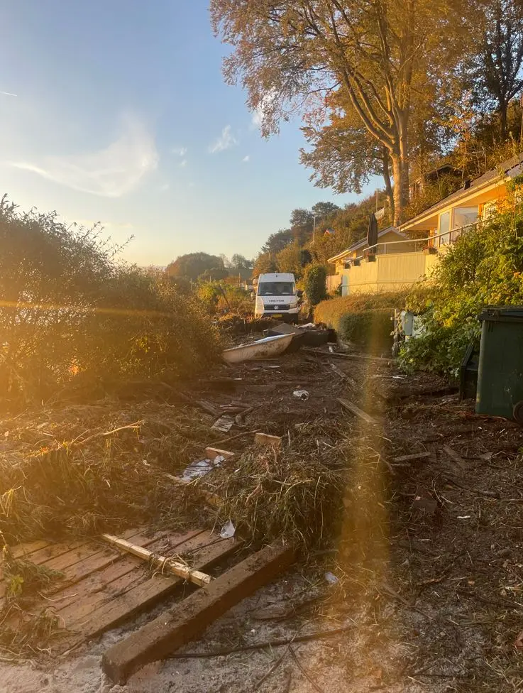1250 husstande har strøm igen efter stormflod