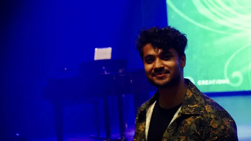Diluckshan Jeyaratnam er klar til at fortrylle som Fiyero i Wicked