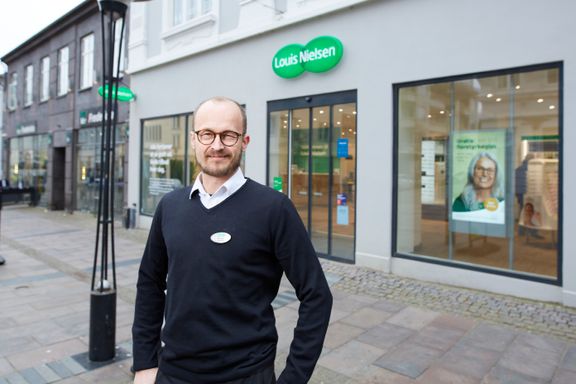 Børn og unge får flest skader nytårsaften: Louis Nielsen Fredericia uddeler gratis beskyttelsesbriller