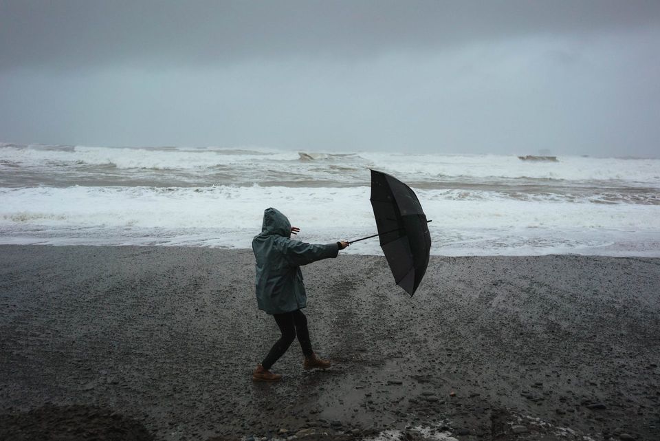 Sikkerhedsstyrelsen advarer: Blæsevejr og regn kan sende fyrværkeri på farlig kurs