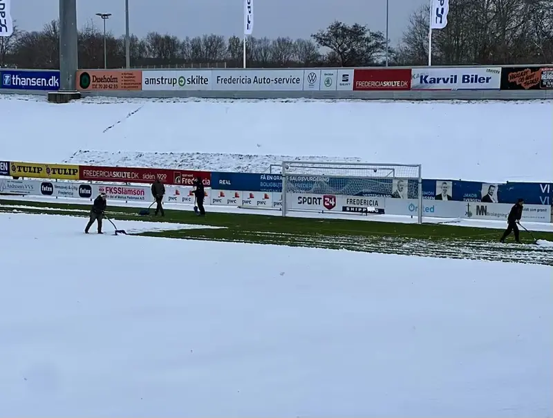 Trods snefald: FC Fredericias kamp gennemføres