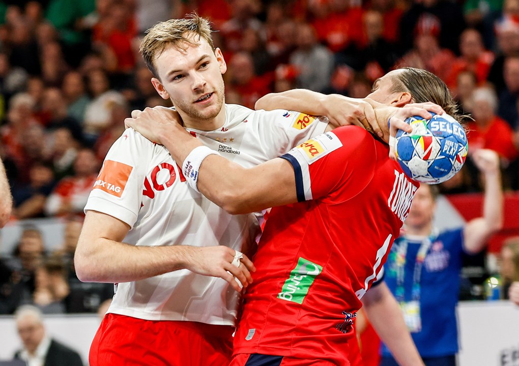 Danmark er i EM-semifinalen efter sikker sejr
