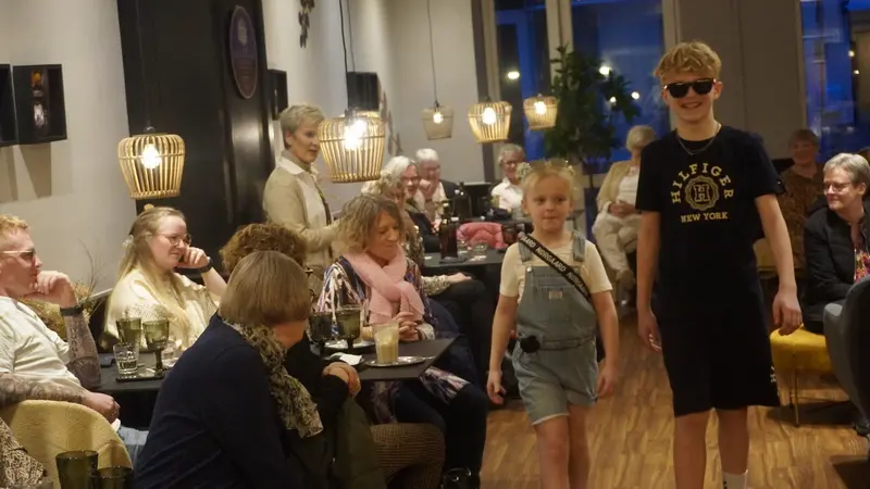 Løvestrøget holdt velbesøgt modeshow