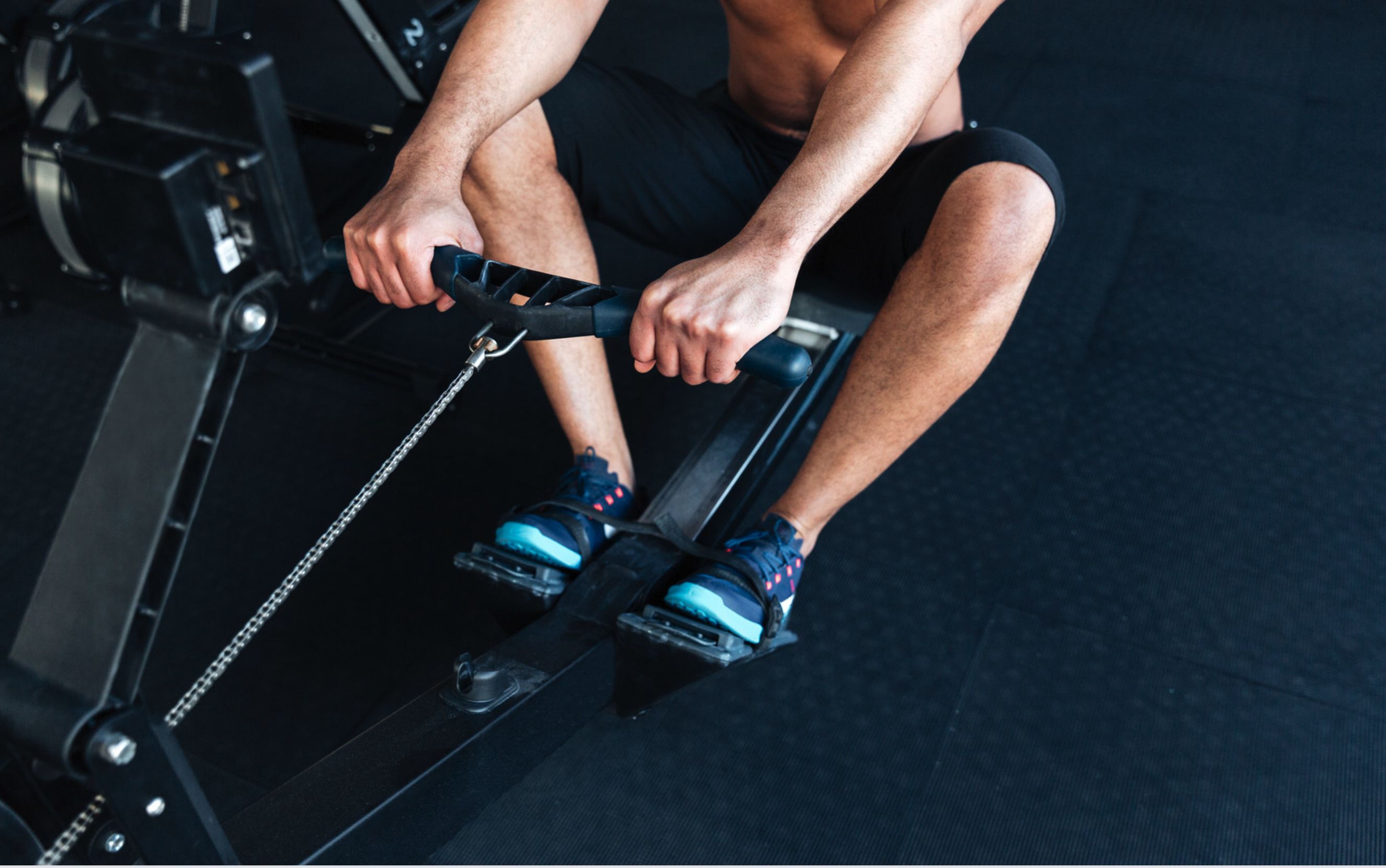 Romaskiner og håndvægte stjålet fra fitnesscenter