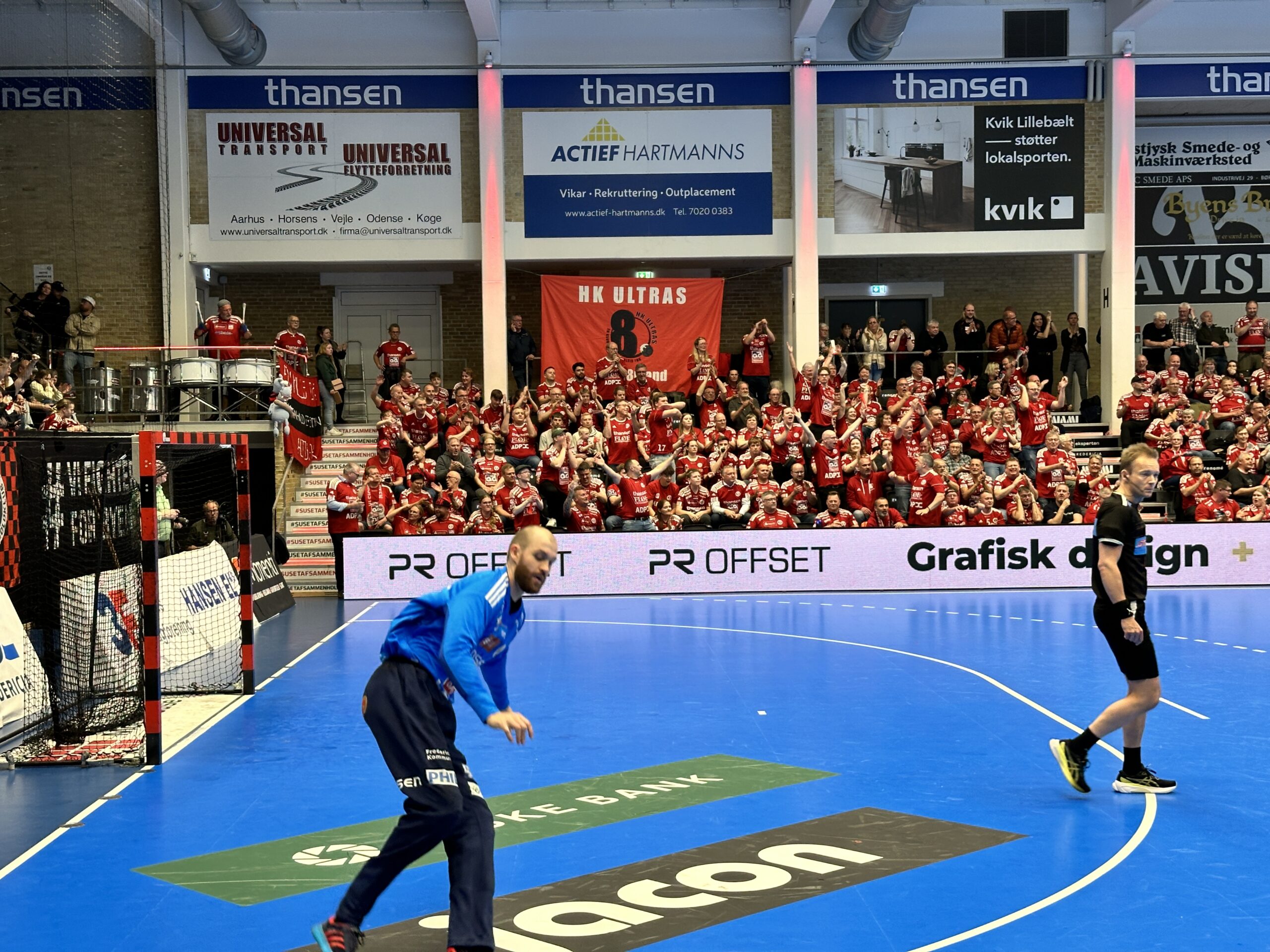 FHK er i semifinalen efter magtdemonstration