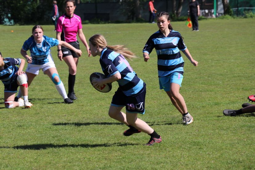 Erritsø-rugbypige høstede nye erfaringer internationalt