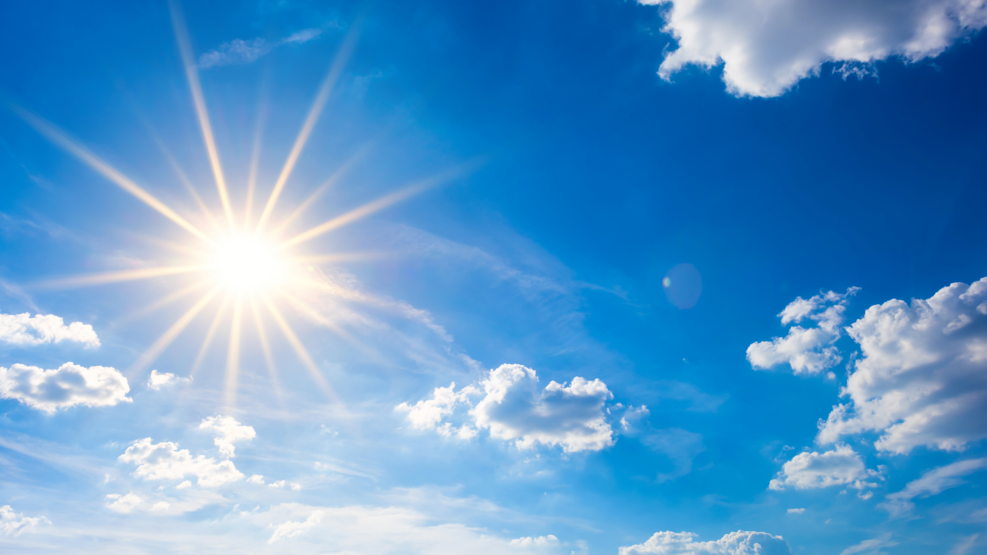 Sol, varme og ustadigt vejr på vej