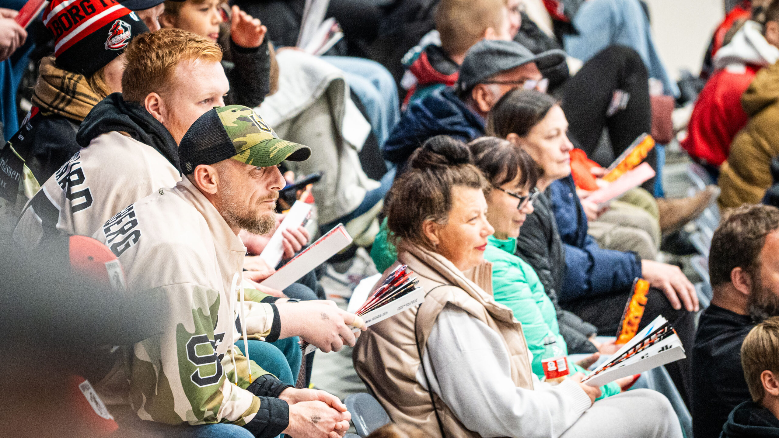Gratis fodbold-, håndbold- og ishockey-billetter til tidligere udsendte og deres pårørende