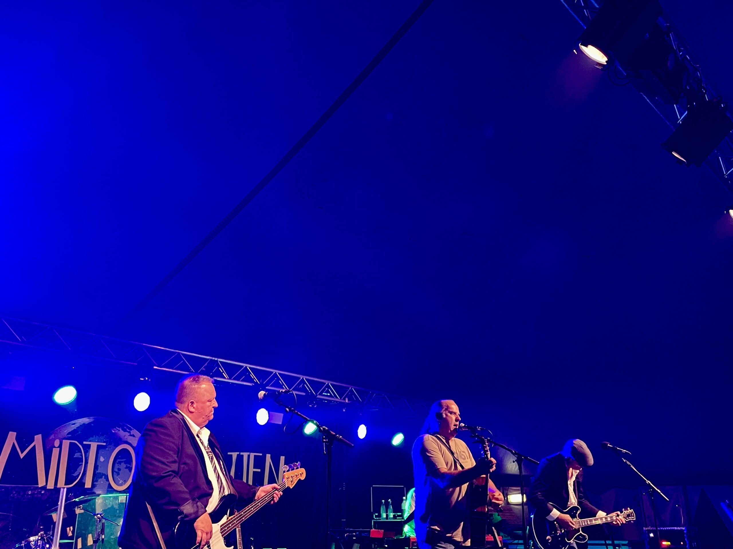 Sommerrock starter med et brag