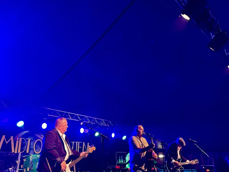 Sommerrock starter med et brag