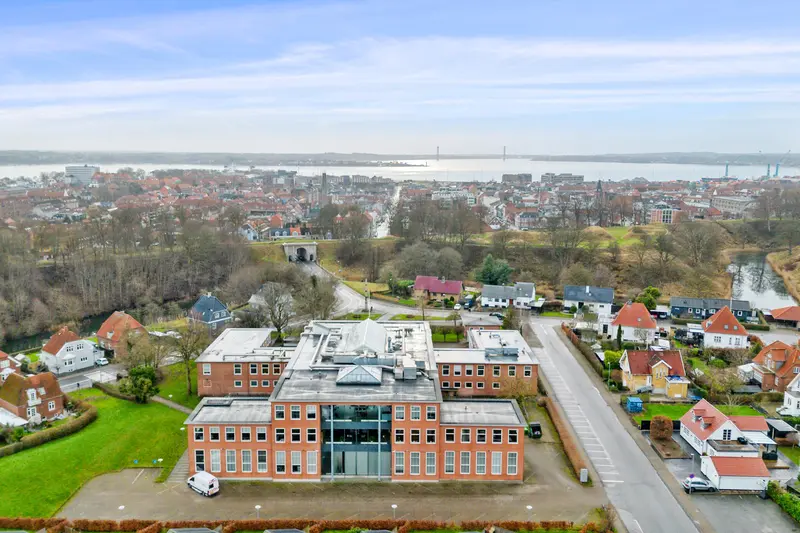 Kan eksisterende bygning anvendes til ny folkeskole?