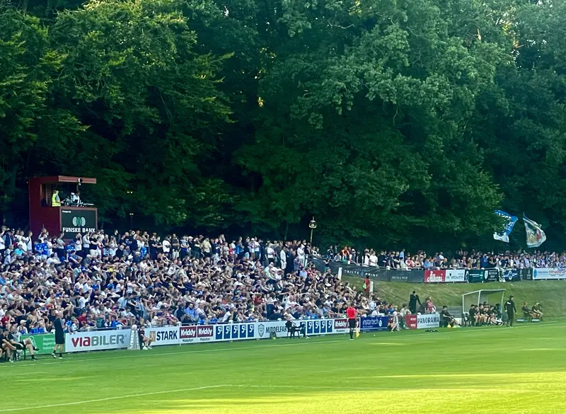 Middelfart Stadion undergår stor renovering – første etape i fuld gang